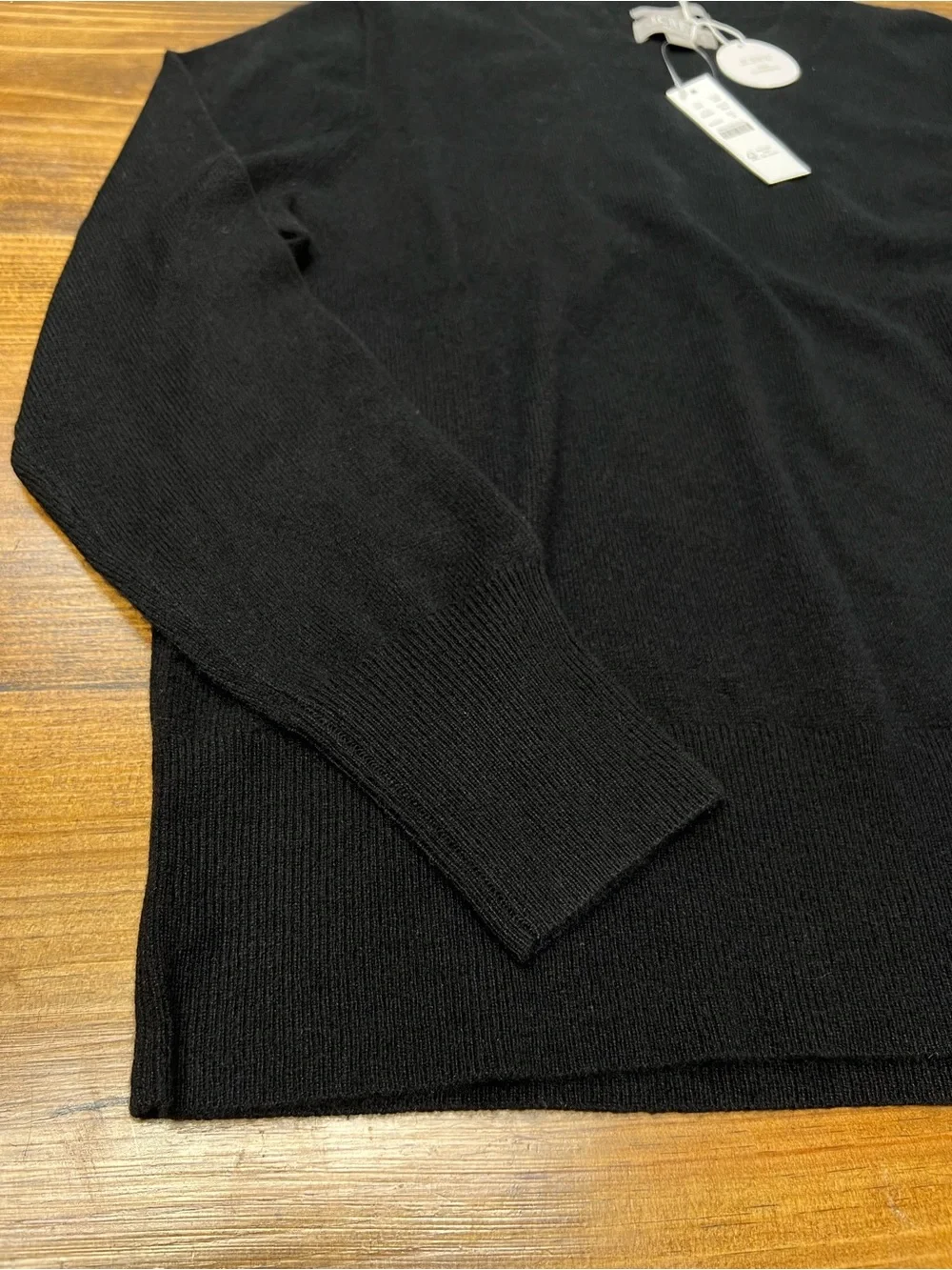 J. Crew Cashmere classic-fit crewneck sweater in Black Size Medium NWT